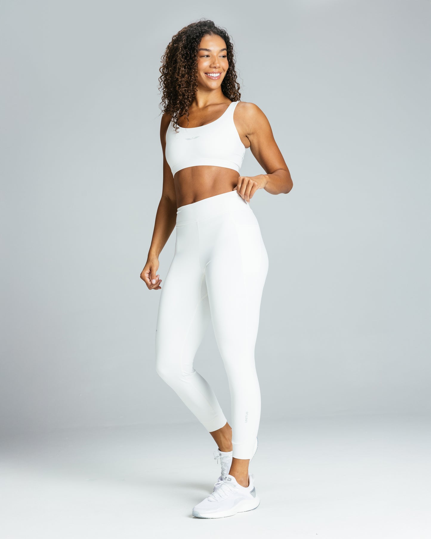 Women's Sports Bra "White"