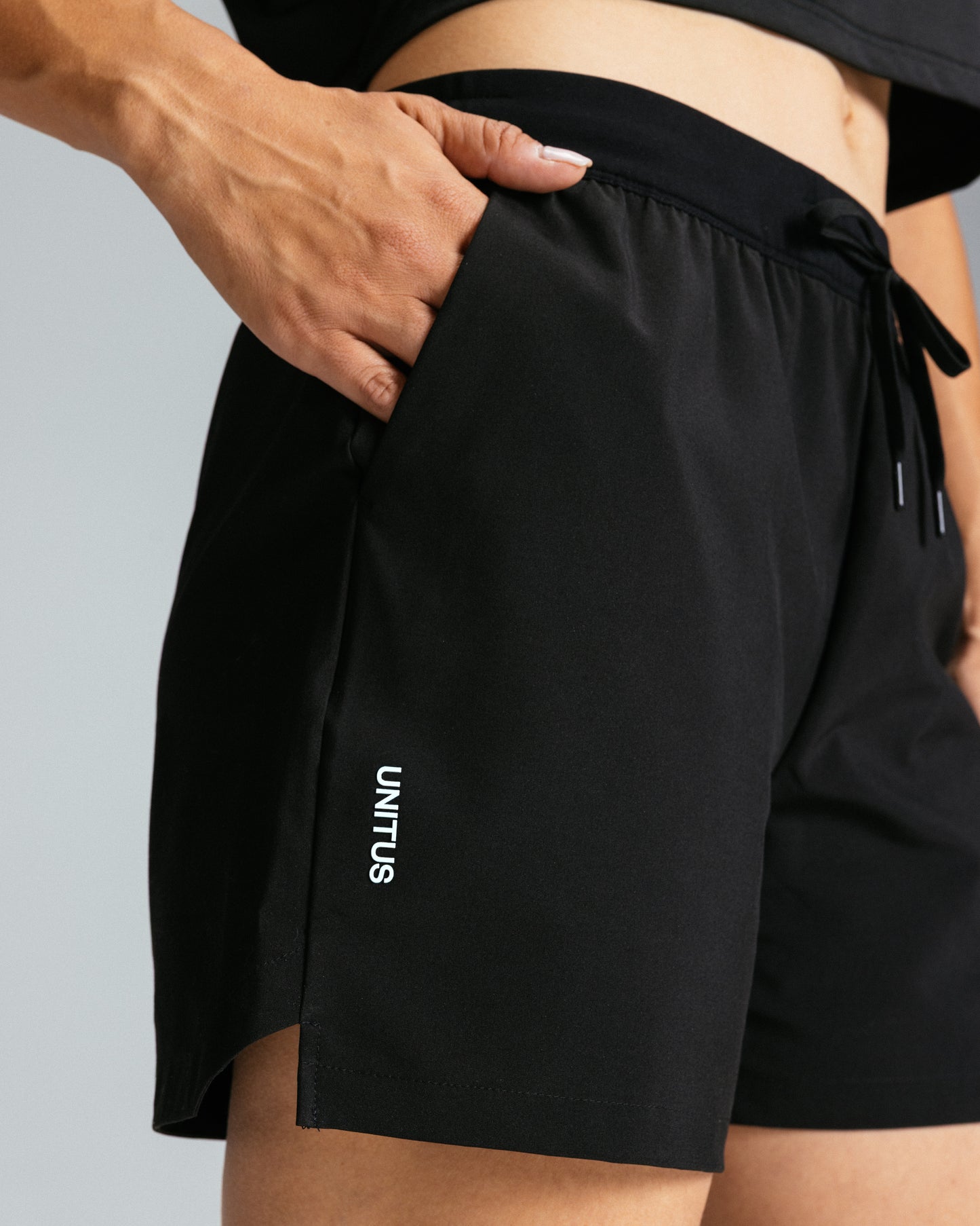 Women's Trainer Short "Black"
