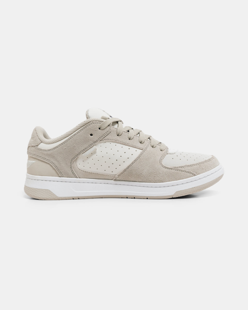 Immanuel 1 Tan sneaker, inner side profile with the woven With Us label