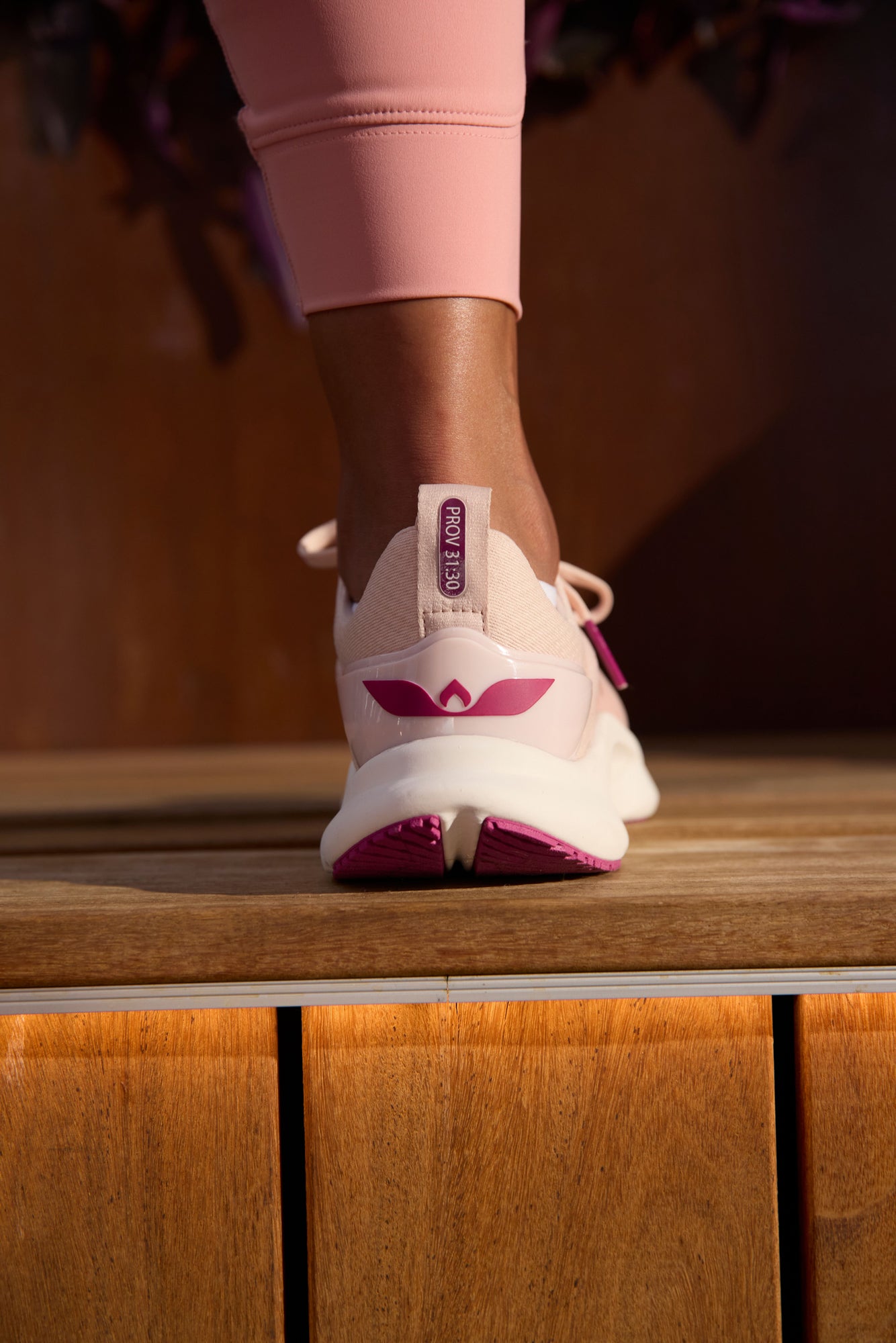 files/unitus_fortra-virtue_shoe-back.jpg